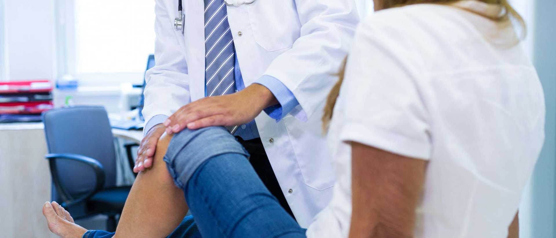 Uszkodzenie łąkotki – szycie czy częściowe usunięcie? Różnice i rehabilitacja