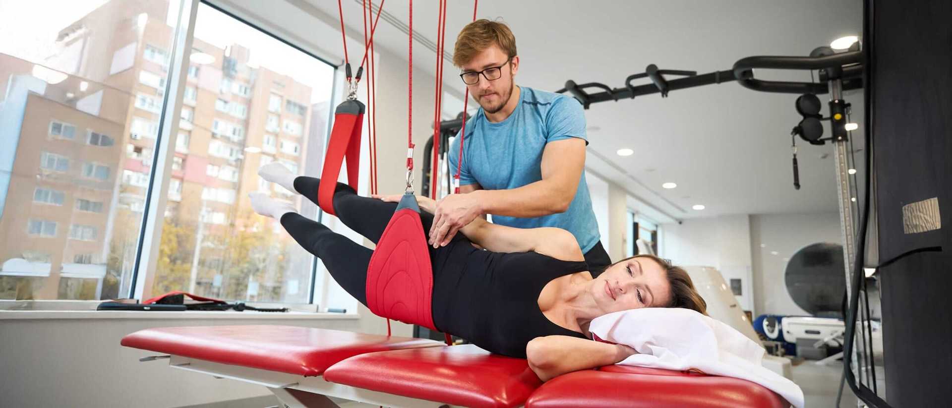 Fizjoterapia krok po kroku – jak OpenMed wspiera przed i po zabiegu!