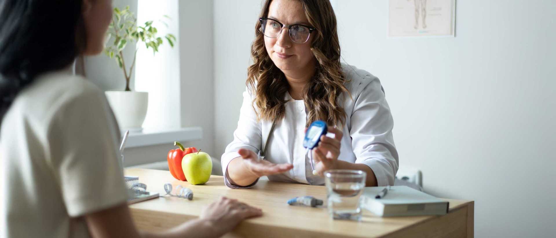 Cukrzyca to nie wyrok. Diabetologia w OpenMed – nowoczesna opieka, realne i kompleksowe wsparcie medyczne.
