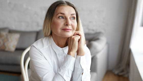 Pierwsze objawy perimenopauzy i menopauzy – jak je rozpoznać?
