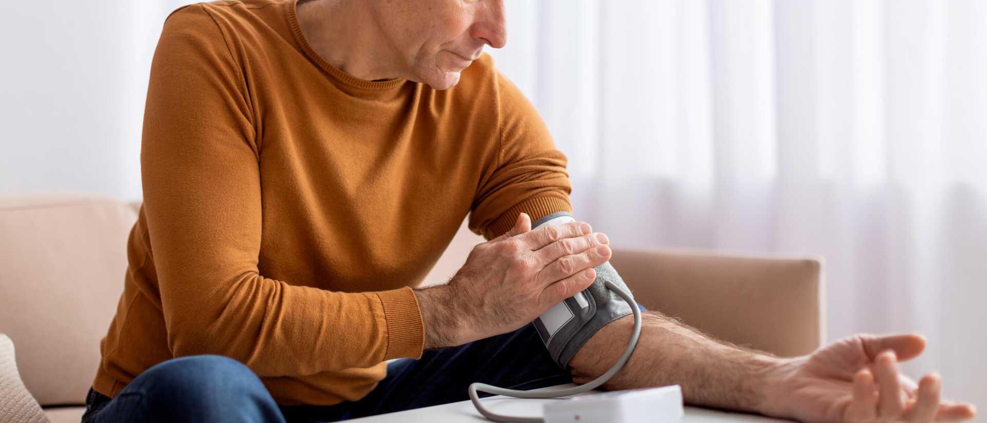 Nadciśnienie tętnicze - jak rozpoznać, leczyć i kontrolować wysokie ciśnienie? Poradnik kardiologa